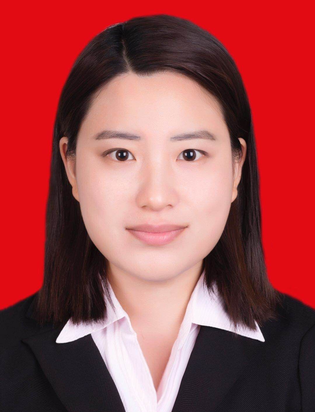 曹广杰,女,助教,工商管理学硕士           孙乐宁,女